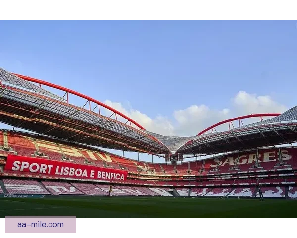 伯恩利完成特拉福德签约开启新赛季新篇章