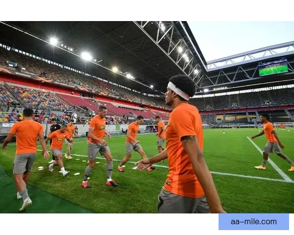 德罗西率队奋勇拼搏挺进欧联杯半决赛写下辉煌篇章