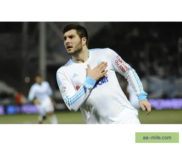 格林伍德马赛状态火热连续进球助力球队胜利引发球迷热议